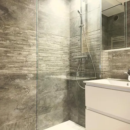 Spacious New And Terrace * Juan-les-Pins