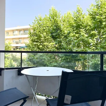Spacious New And Terrace Apartment Juan-les-Pins