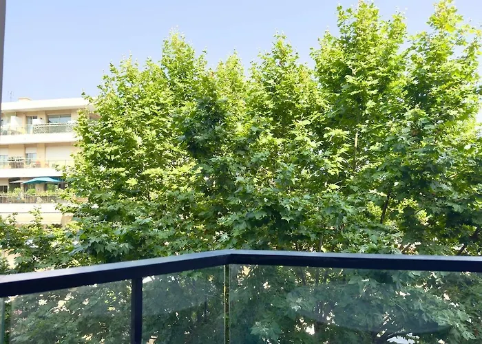 Spacious New And Terrace *